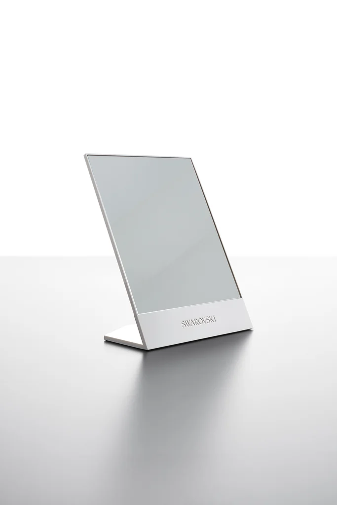Faceted Display Riser produced by Casadevall Group.