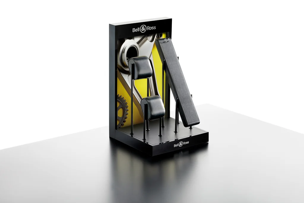 Bell & Ross: L-shape countertop display produced by Casadevall Group.