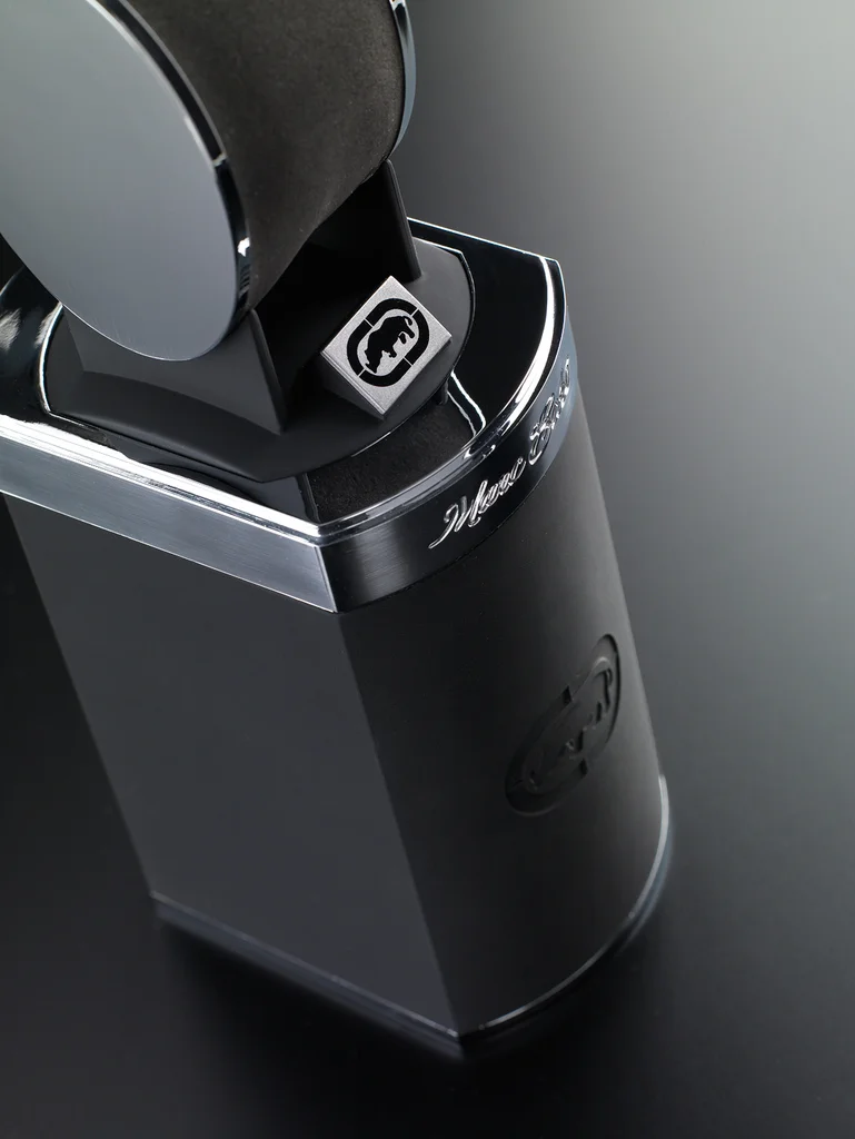 Marc Ecko: Watch display produced by Casadevall Group.