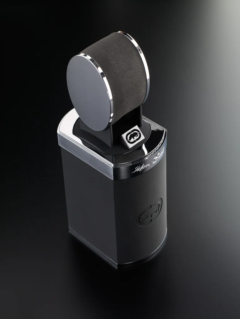 Marc Ecko: Watch display produced by Casadevall Group.